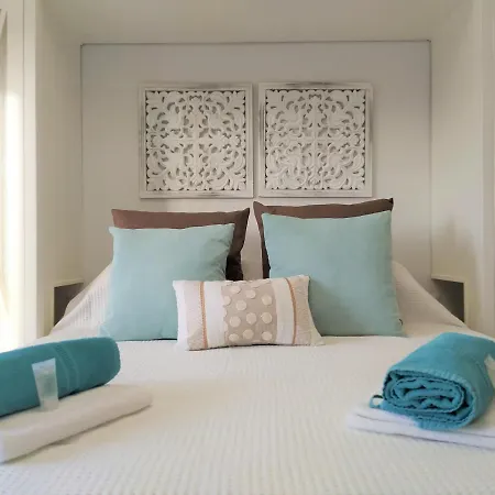 Pena 3 Bedroom Duplex, Bbq, Pool, Sea Views, Benalmádena