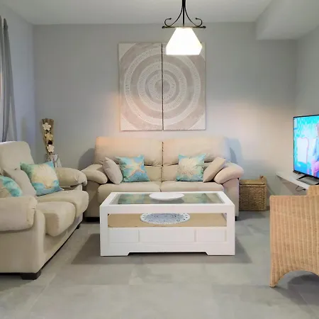 Pena 3 Bedroom Duplex, Bbq, Pool, Sea Views, Apartamento Benalmádena
